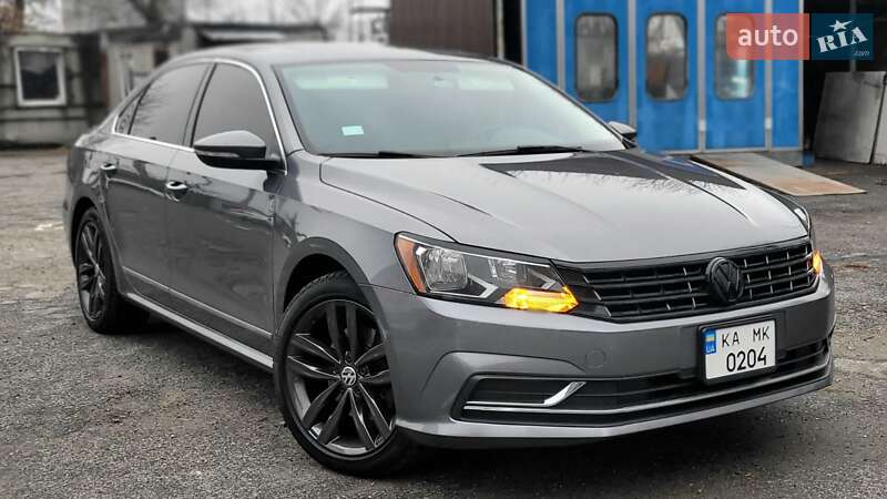 Седан Volkswagen Passat 2015 в Киеве