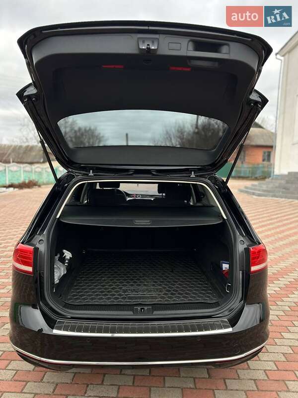 Універсал Volkswagen Passat 2015 в Овручі