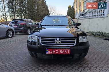 Универсал Volkswagen Passat 2002 в Ровно