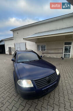 Универсал Volkswagen Passat 2003 в Снятине