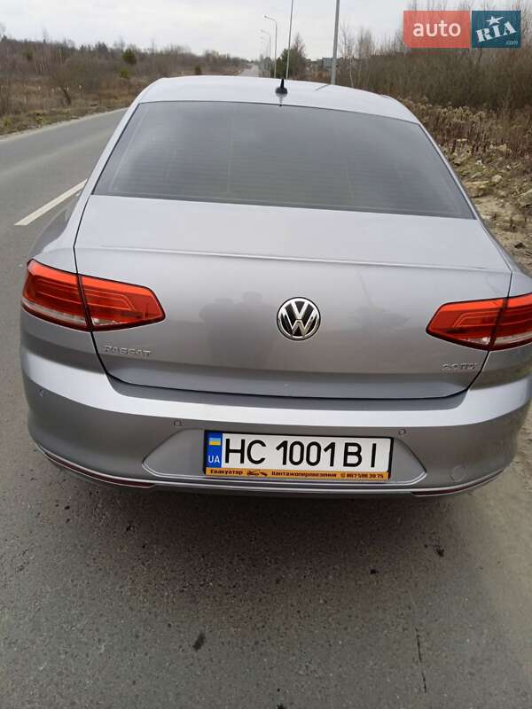 Седан Volkswagen Passat 2017 в Краківці