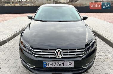 Седан Volkswagen Passat 2013 в Одесі