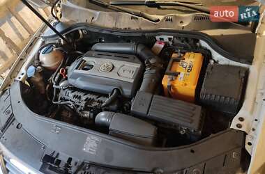 Седан Volkswagen Passat 2009 в 