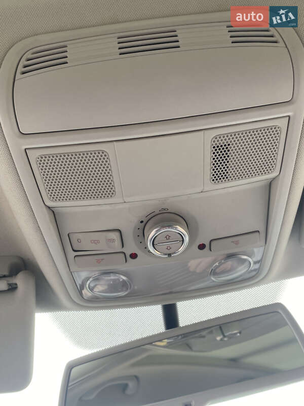 Универсал Volkswagen Passat 2011 в Ивано-Франковске фото 22 Универсал Volkswagen Passat 2011 в Ивано-Франковске