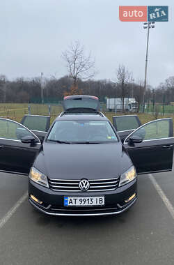 Універсал Volkswagen Passat 2011 в Івано-Франківську