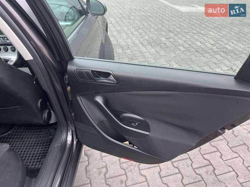 Универсал Volkswagen Passat 2007 в Житомире фото 28 Универсал Volkswagen Passat 2007 в Житомире