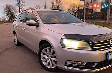 Універсал Volkswagen Passat 2013 в Івано-Франківську