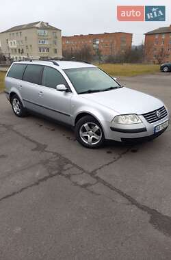 Универсал Volkswagen Passat 2002 в Тульчине