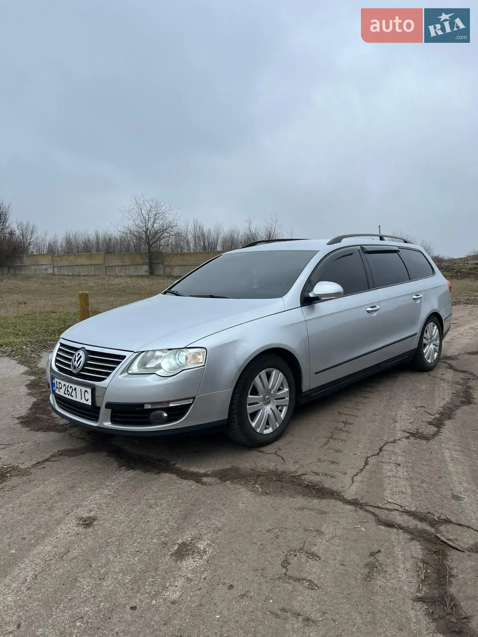 2010 Volkswagen Passat - мініатюра 32
