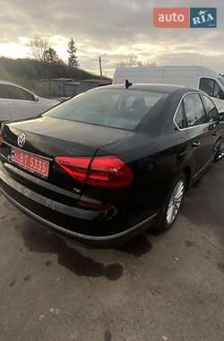 Седан Volkswagen Passat 2016 в Владимире