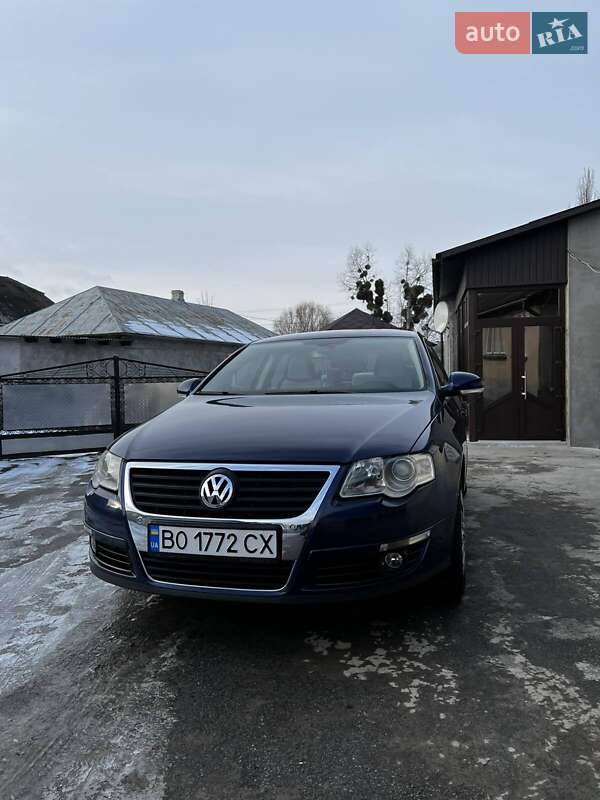 Седан Volkswagen Passat 2008 в Гусятині