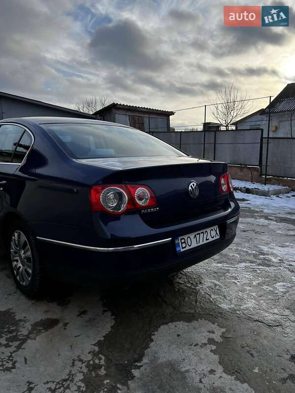 Седан Volkswagen Passat 2008 в Гусятині