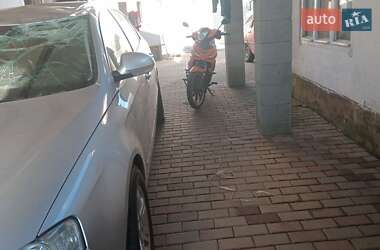 Седан Volkswagen Passat 2006 в 