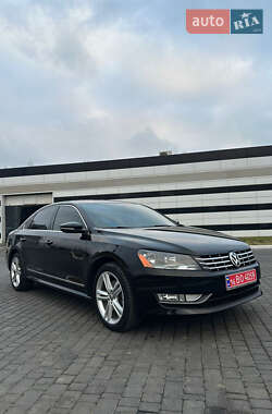 Седан Volkswagen Passat 2013 в Одесі