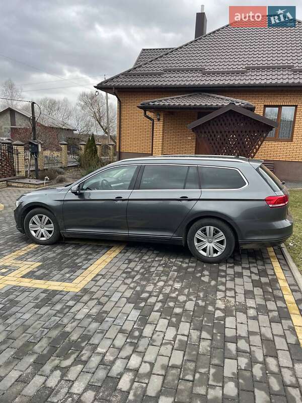 Універсал Volkswagen Passat 2016 в Луцьку