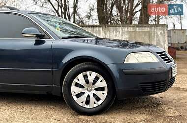 Універсал Volkswagen Passat 2005 в Чернівцях