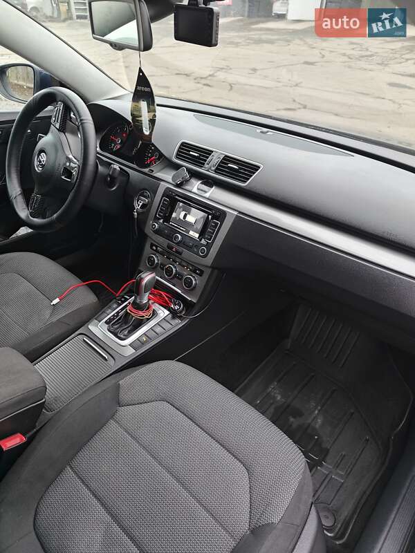 Универсал Volkswagen Passat 2013 в Виннице