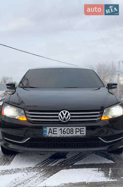 Седан Volkswagen Passat 2013 в Днепре