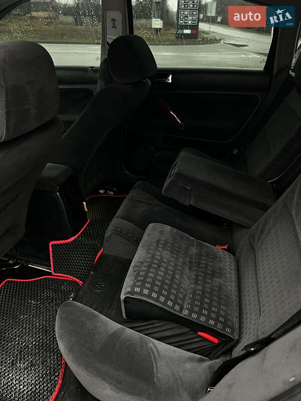 Седан Volkswagen Passat 2002 в Тараще