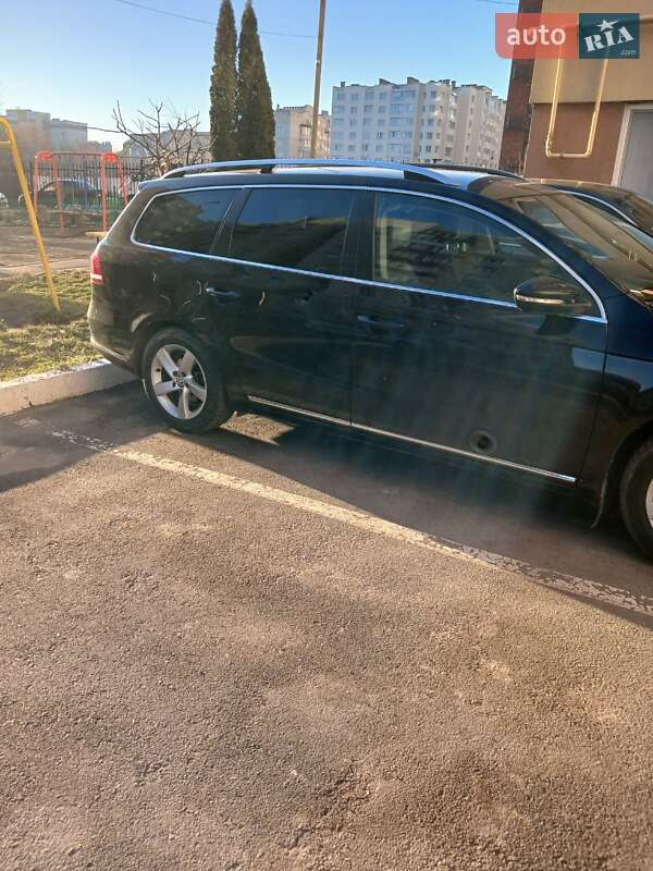 Универсал Volkswagen Passat 2012 в Хмельницком