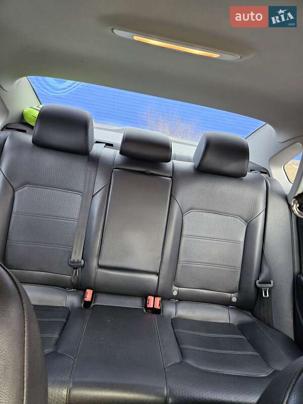 Седан Volkswagen Passat 2013 в Борисполе