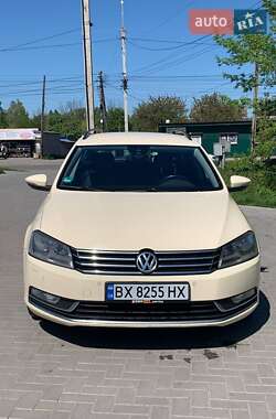 Універсал Volkswagen Passat 2013 в Шепетівці