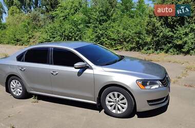 Седан Volkswagen Passat 2013 в Ладижині