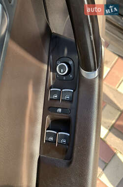 Универсал Volkswagen Passat 2011 в 