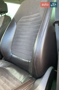 Универсал Volkswagen Passat 2011 в 