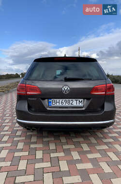 Универсал Volkswagen Passat 2011 в 