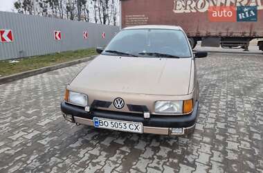 Седан Volkswagen Passat 1988 в 