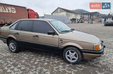 Седан Volkswagen Passat 1988 в 