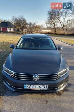 Універсал Volkswagen Passat 2016 в Києві