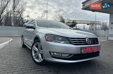 Седан Volkswagen Passat 2014 в Одесі