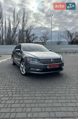 Седан Volkswagen Passat 2014 в Одесі