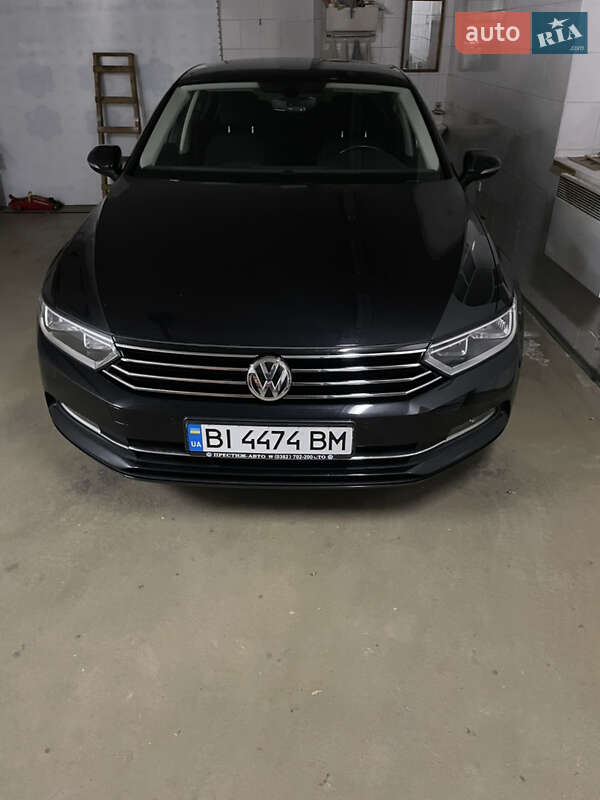 Седан Volkswagen Passat 2017 в Кременчуці