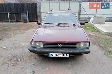 Універсал Volkswagen Passat 1984 в Бучі