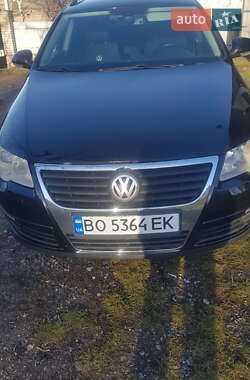 Универсал Volkswagen Passat 2008 в Зборове