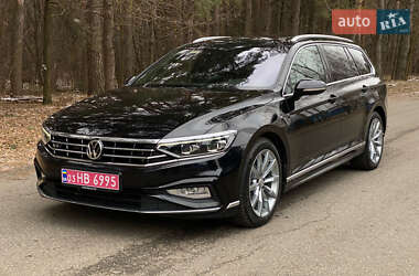 Універсал Volkswagen Passat 2020 в Бучі