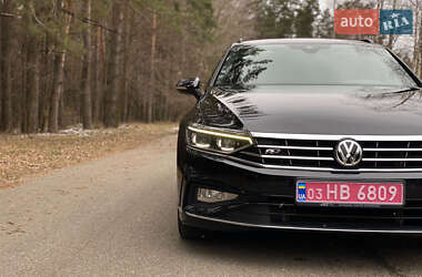 Універсал Volkswagen Passat 2021 в Бучі