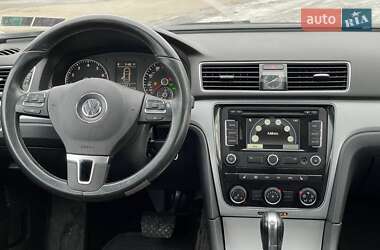 Седан Volkswagen Passat 2012 в Лубнах