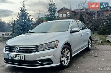 Седан Volkswagen Passat 2016 в Криничках