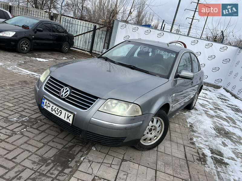 Седан Volkswagen Passat 2003 в Днепре