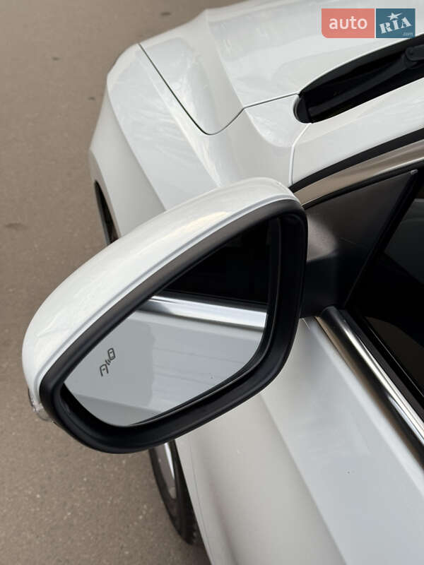 Седан Volkswagen Passat 2018 в Киеве фото 22 Седан Volkswagen Passat 2018 в Киеве