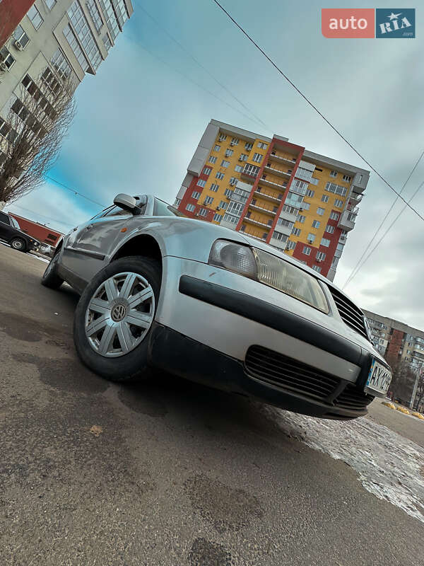 Седан Volkswagen Passat 1997 в Харкові