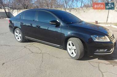 Седан Volkswagen Passat 2012 в Дніпрі