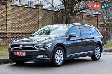 Универсал Volkswagen Passat 2019 в Луцке