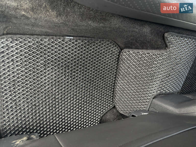 Седан Volkswagen Passat 2017 в Киеве