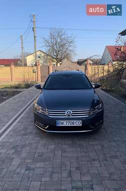 Універсал Volkswagen Passat 2014 в Березному