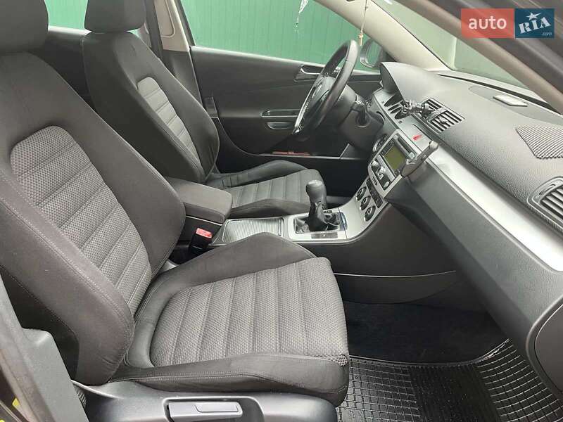 Универсал Volkswagen Passat 2007 в Житомире фото 19 Универсал Volkswagen Passat 2007 в Житомире